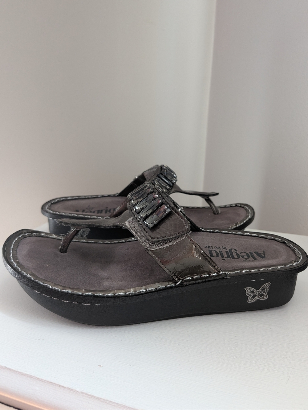 Alegria Carina Thong Wedge